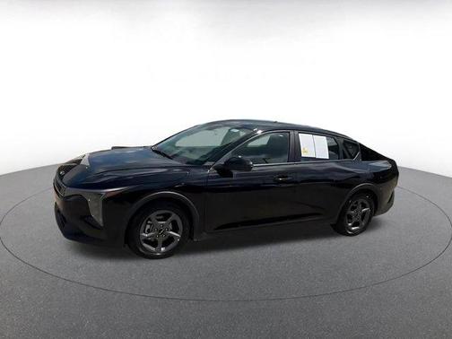 Aurora Black Pearl 2025 Kia K4 LXS