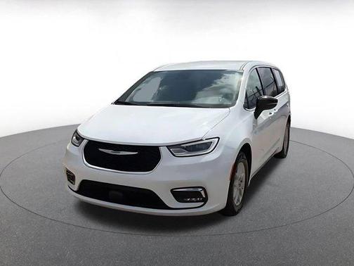 2025 Chrysler Pacifica L