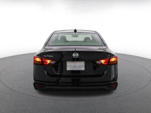 Super Black 2025 Nissan Altima SV FWD