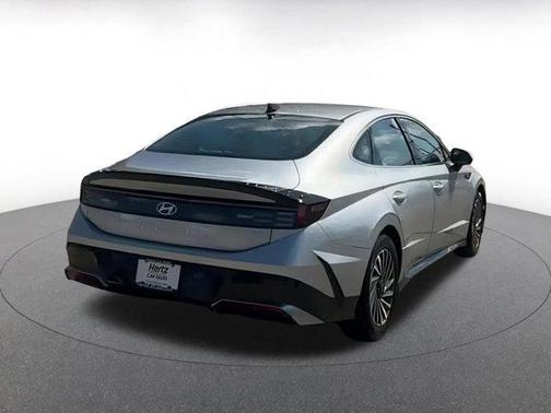 2024 Hyundai SONATA Hybrid SE