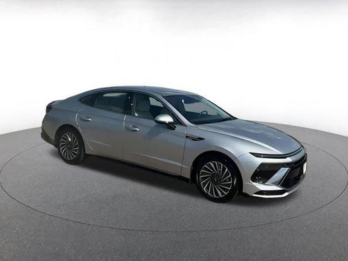 2024 Hyundai SONATA Hybrid SE