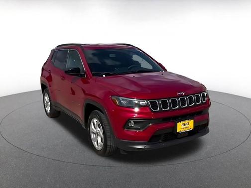 Red Hot Pearlcoat 2025 Jeep Compass Latitude