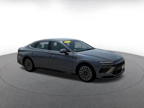 2024 Hyundai SONATA Hybrid SE