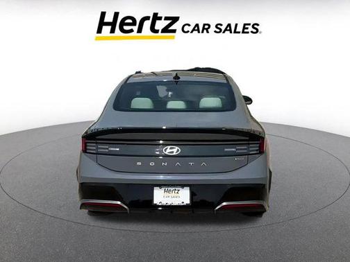2024 Hyundai SONATA Hybrid SE