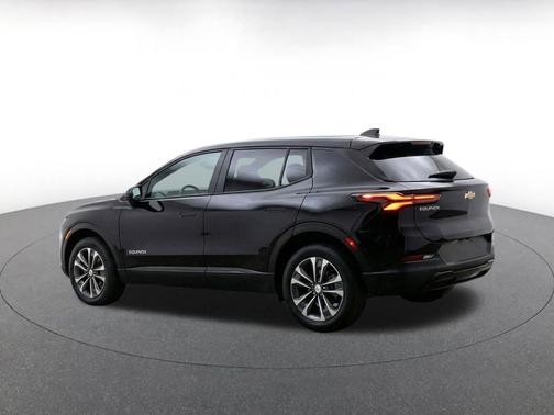 Mosaic Black Metallic 2025 Chevrolet Equinox 1LT