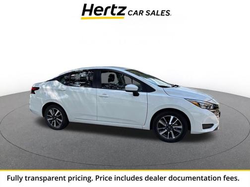 Aspen White Tricoat 2025 Nissan Versa 1.6 SV