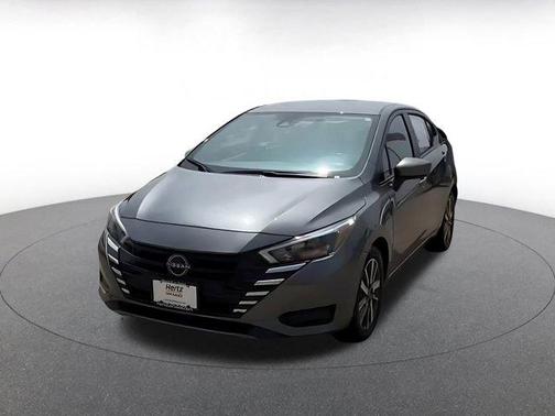 Gun Metallic 2025 Nissan Versa 1.6 SV