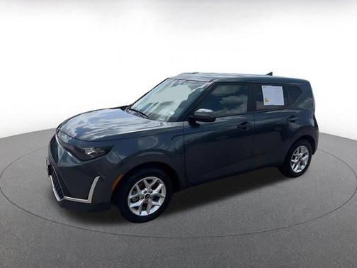 Gravity Gray 2025 Kia Soul LX