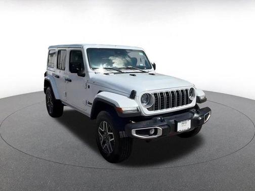 2025 Jeep Wrangler 4-Door Sahara 4x4