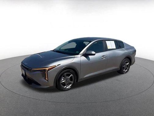 Steel Gray 2025 Kia K4 LXS
