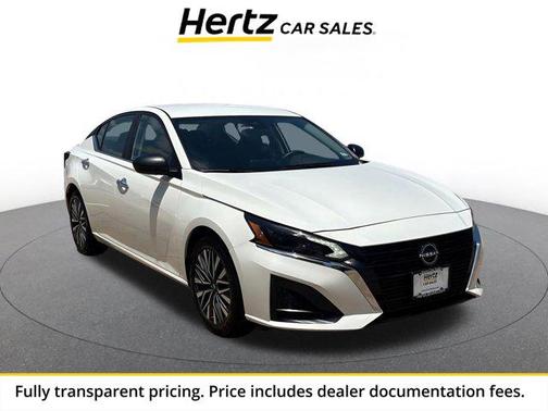 Glacier White 2025 Nissan Altima SV FWD