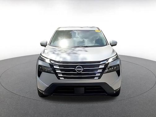 Brilliant Silver Metallic 2025 Nissan Rogue SV