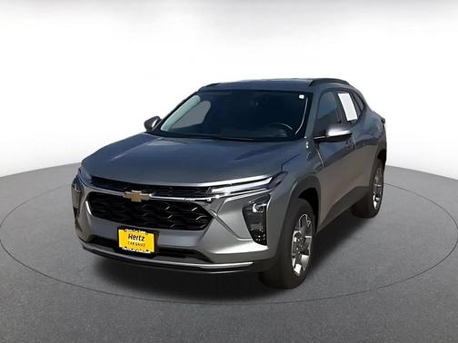 Sterling Gray Metallic 2025 Chevrolet Trax LT