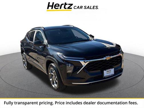 Mosaic Black Metallic 2025 Chevrolet Trax LT