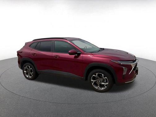 Crimson Metallic 2025 Chevrolet Trax LT