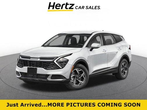 Snow White Pearl 2025 Kia Sportage LX