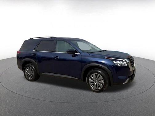 2025 Nissan Pathfinder SV FWD