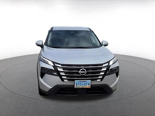 Brilliant Silver Metallic 2025 Nissan Rogue SV