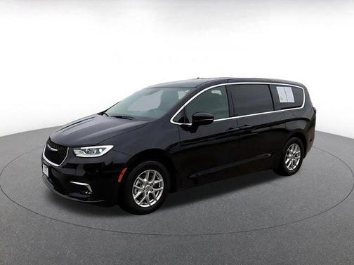 2025 Chrysler Pacifica L