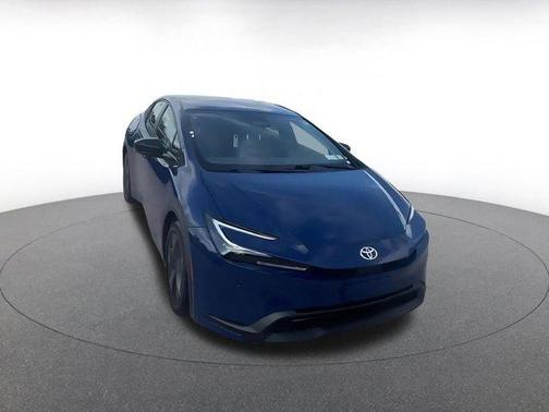 2025 Toyota Prius LE