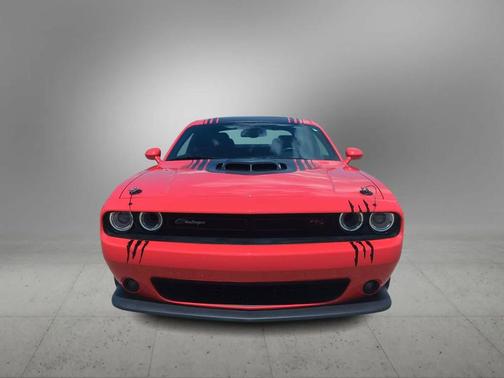 Go Mango 2019 Dodge Challenger R/T Scat Pack