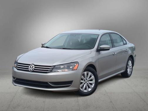 Silver 2013 Volkswagen Passat 2.5 S