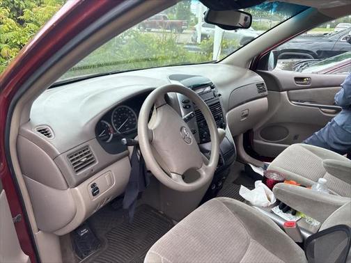 2007 Toyota Sienna CE
