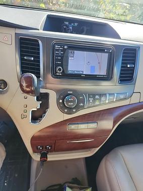 2014 Toyota Sienna XLE