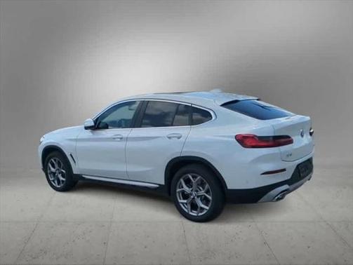 2024 BMW X4 xDrive30i
