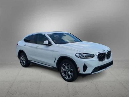 2024 BMW X4 xDrive30i