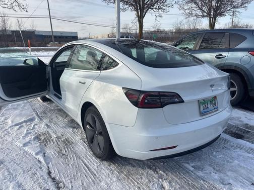 2019 Tesla Model 3 Standard Range Plus
