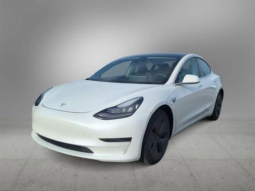 2019 Tesla Model 3 Standard Range Plus