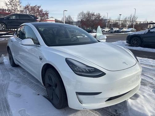 2019 Tesla Model 3 Standard Range Plus