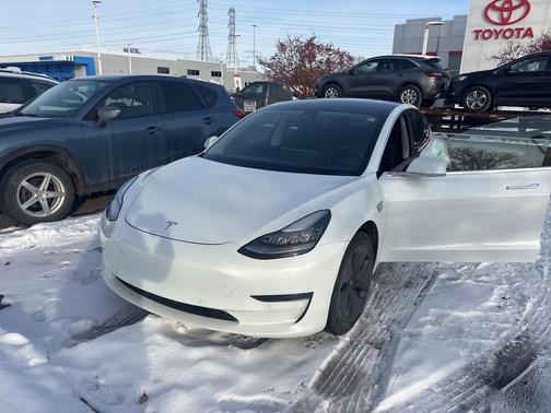 2019 Tesla Model 3 Standard Range Plus