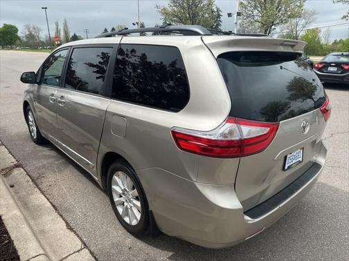 2015 Toyota Sienna LE
