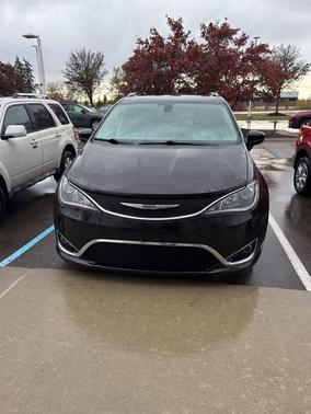 2018 Chrysler Pacifica Touring-L Plus