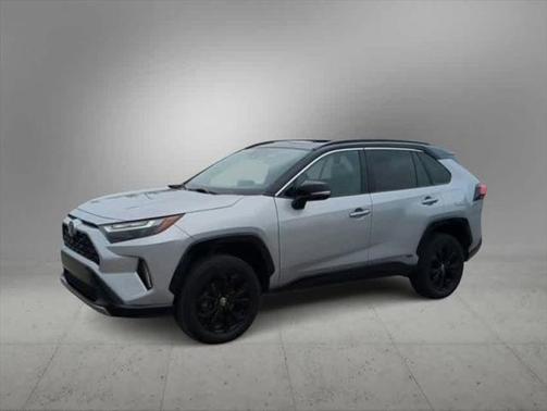 2022 Toyota RAV4 Hybrid SE
