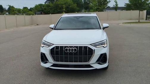 2024 Audi Q3 Premium 45 TFSI S line quattro Tiptronic
