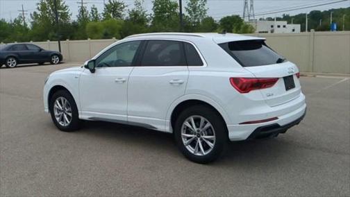 2024 Audi Q3 Premium 45 TFSI S line quattro Tiptronic