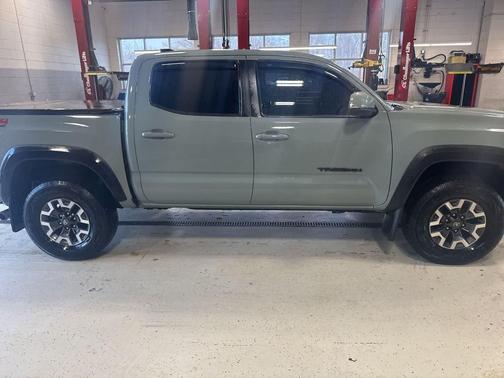 2022 Toyota Tacoma TRD Off Road