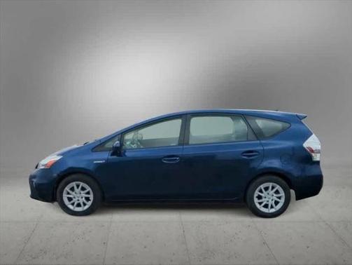 2013 Toyota Prius v Three