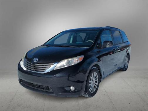 2013 Toyota Sienna XLE