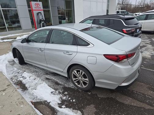 2018 Hyundai SONATA Limited