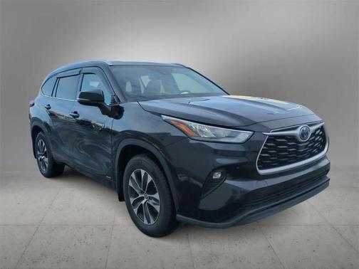 2020 Toyota Highlander Hybrid XLE