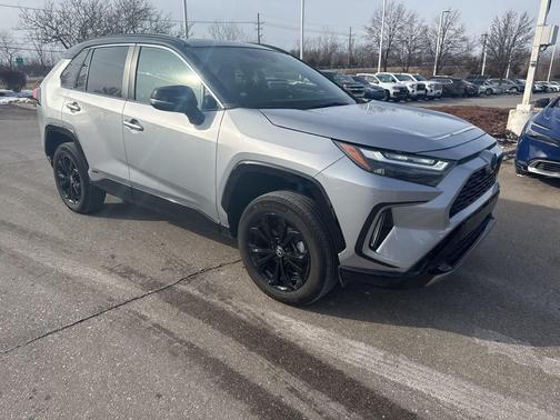 2024 Toyota RAV4 Hybrid SE