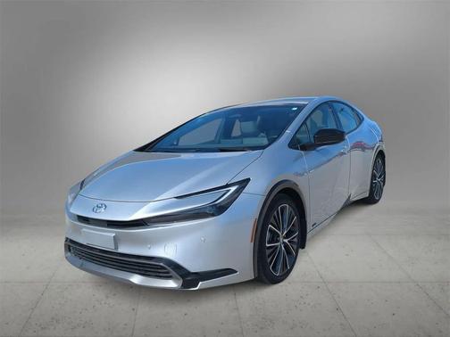 2023 Toyota Prius XLE