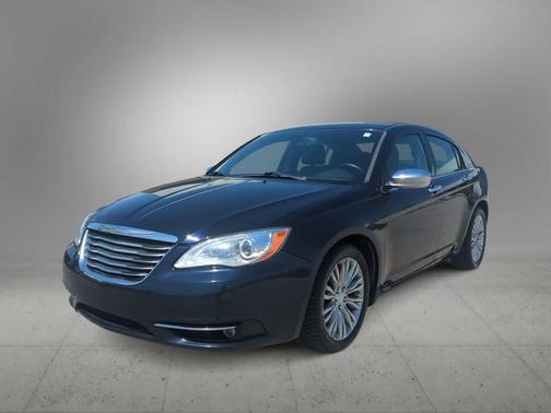 Blackberry Pearlcoat 2012 Chrysler 200 Limited