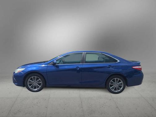 Blue Crush Metallic 2016 Toyota Camry SE