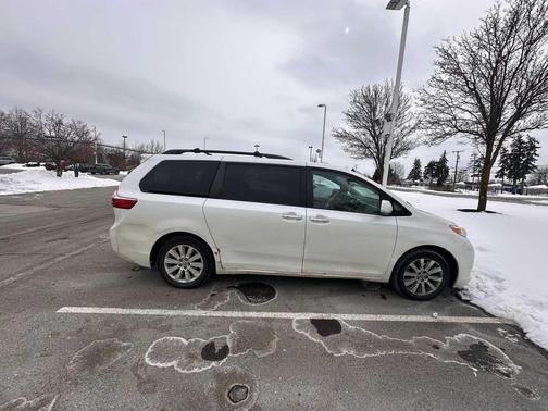 2015 Toyota Sienna XLE Premium