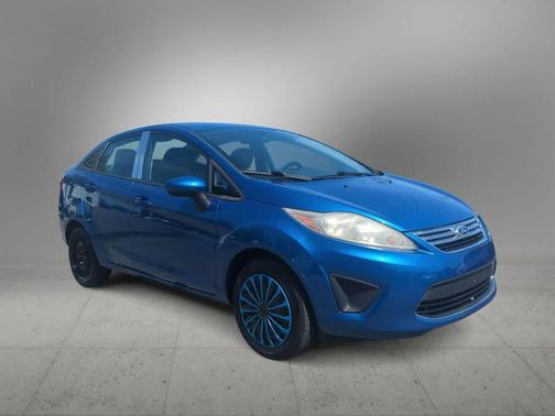 Blue Flame Metallic 2011 Ford Fiesta SE